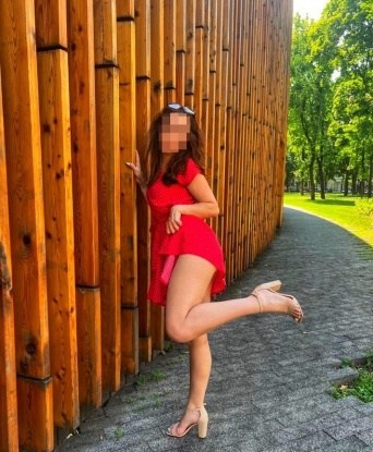 Оксана, 25 лет, 2 размер груди